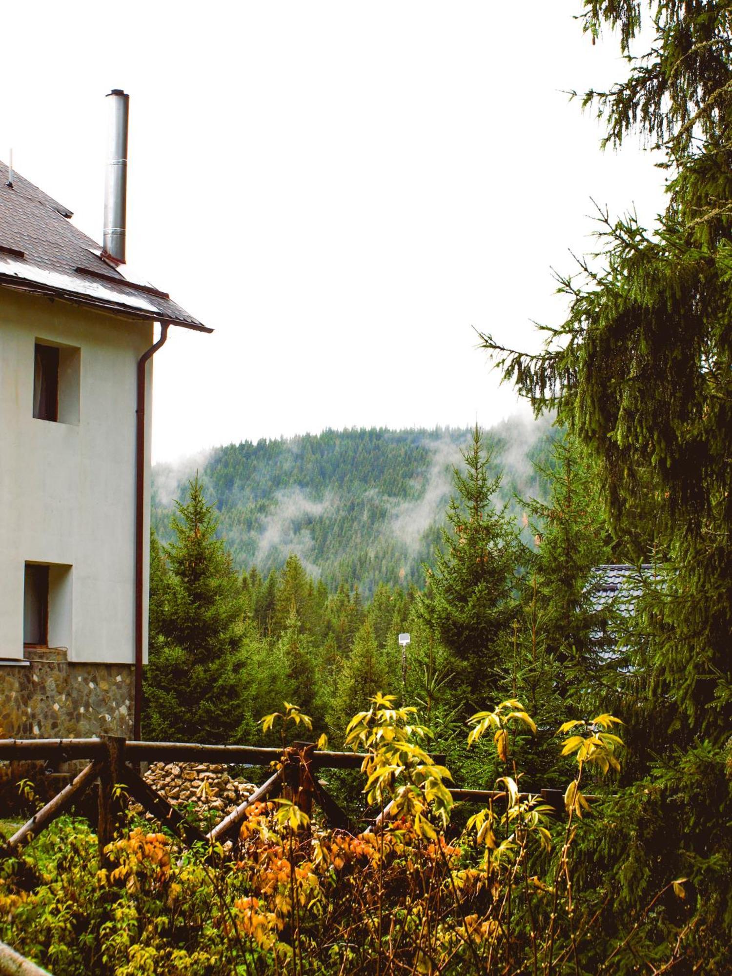 Villa Mounthoff Retreat Moroeni Exterior foto